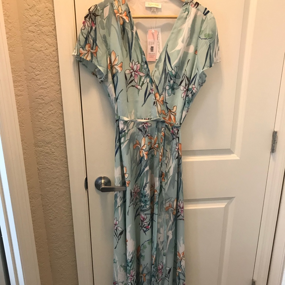 ✨NEW WITH TAGS✨YUMI KIM SPRING ST. MAXI DRESS